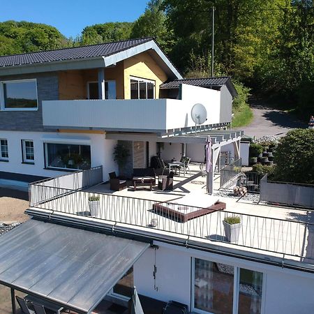 Seeblick-Ferienwohnung Im "Ferienhaus Agger-Blick" Mit Traumhafter Sonnen-Terrasse, Sauna, E-Kamin & Kajak Gummersbach Zewnętrze zdjęcie